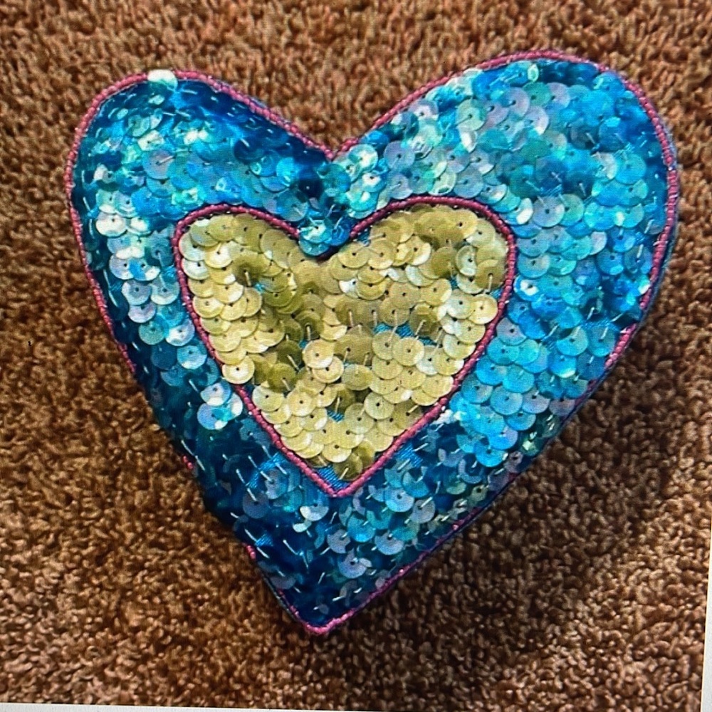 VTG 1999 Sequin Heart Box
